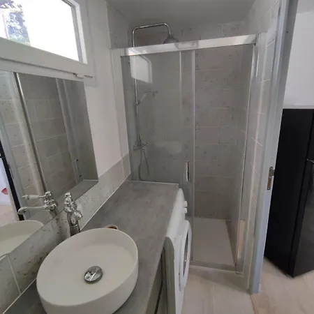 Qu'importe, Jardin, Jacuzzi, Massage Bandol