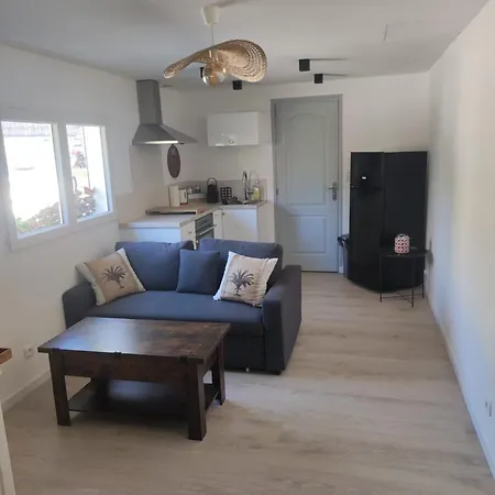 Qu'importe, Jardin, Jacuzzi, Massage * Bandol